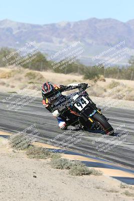 media/Dec-04-2025-Racers Edge (Thu) [[5ebc9f124d]]/3-B Group/3-Session 2 (Turn 7 Inside)/